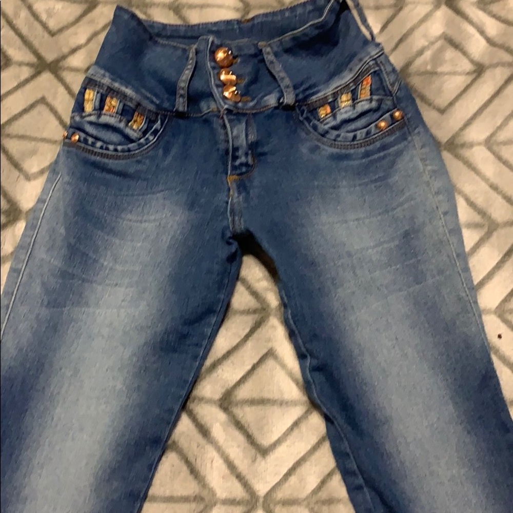 Jeans